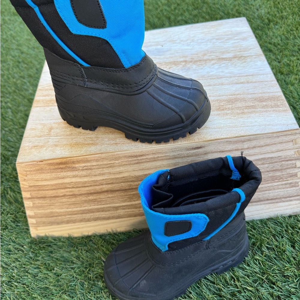 Cozy Black and Blue Kids Snow Boots